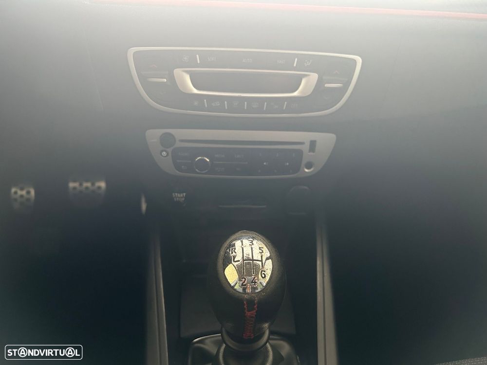 Renault Mégane 1.5 dCi GT Line SS - 13