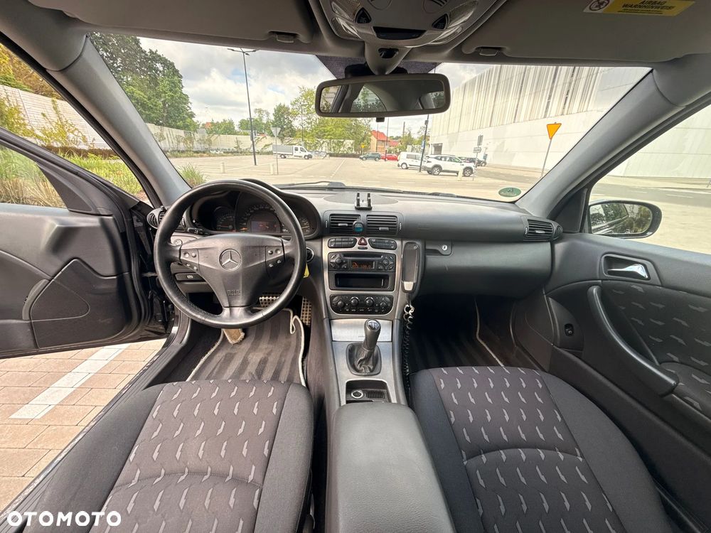 Mercedes-Benz Klasa C 200 Kompressor Automatik - 12
