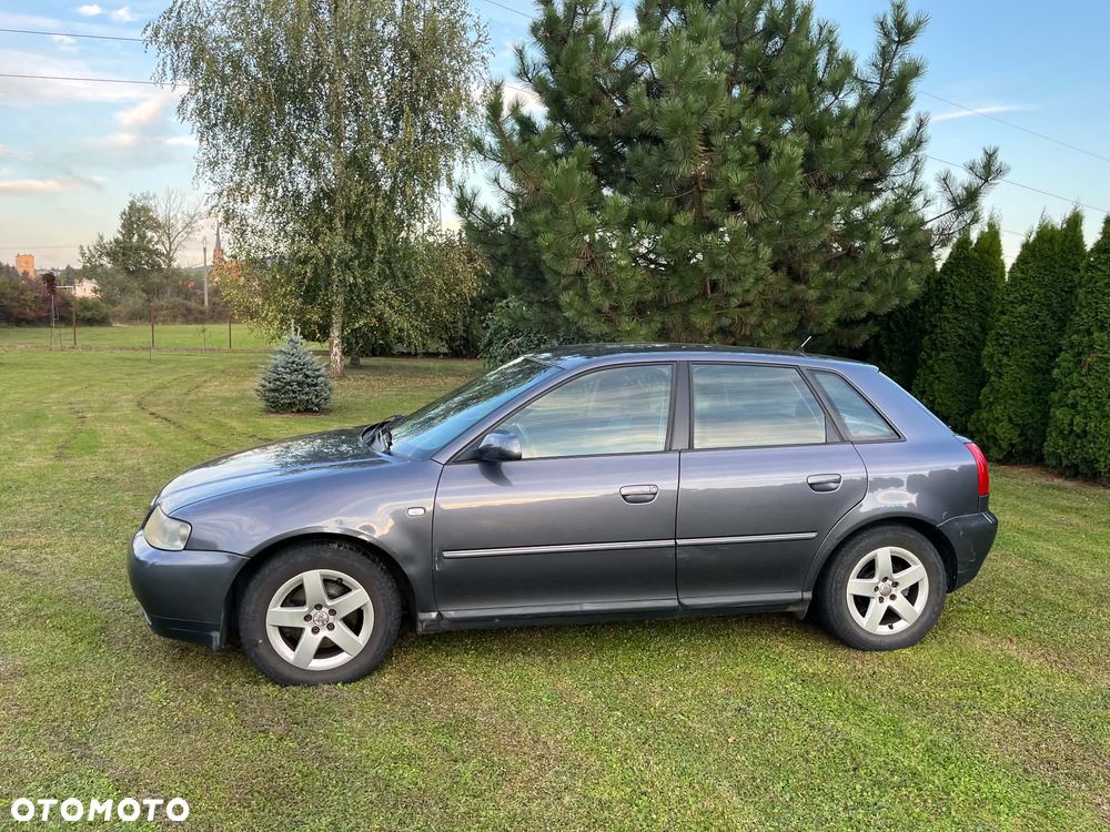 Audi A3 Sportback - 4