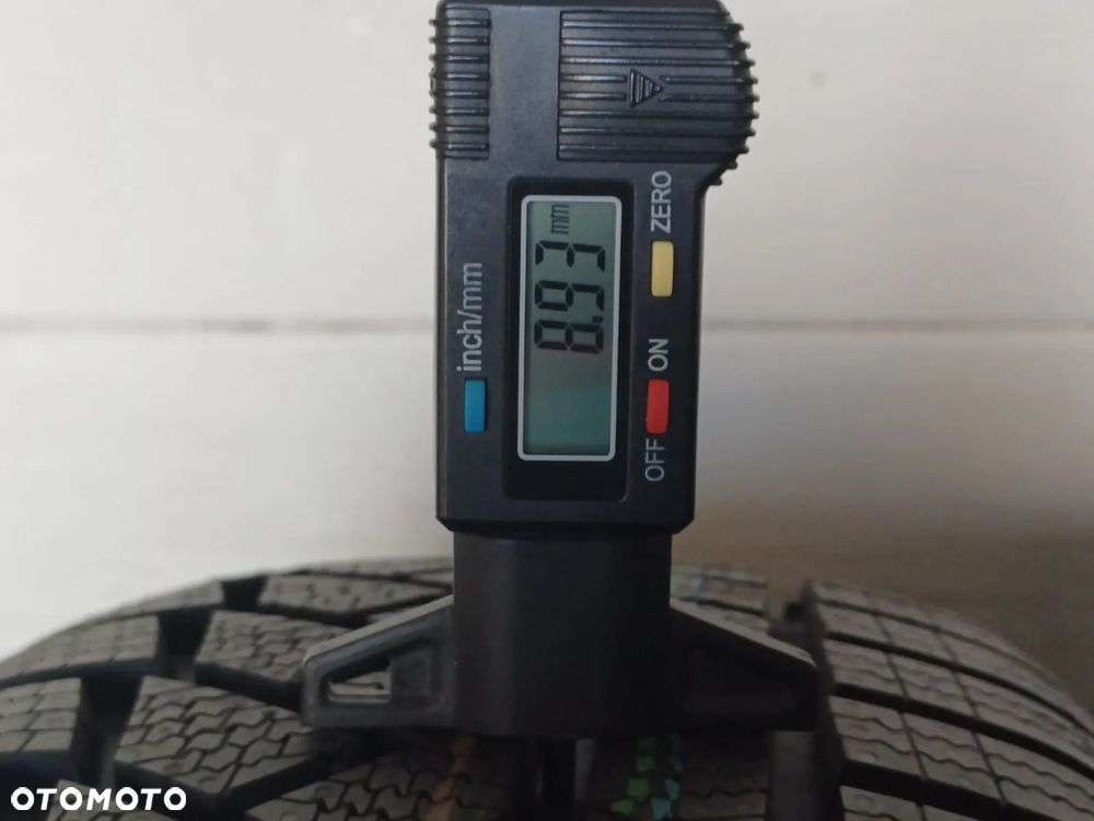 NR 567 Koła Zimowe Alufelgi Skoda Kodiaq 215/65/17 Continental Bieżnik 8 mm 565601025AA FL8 BLACK - 7