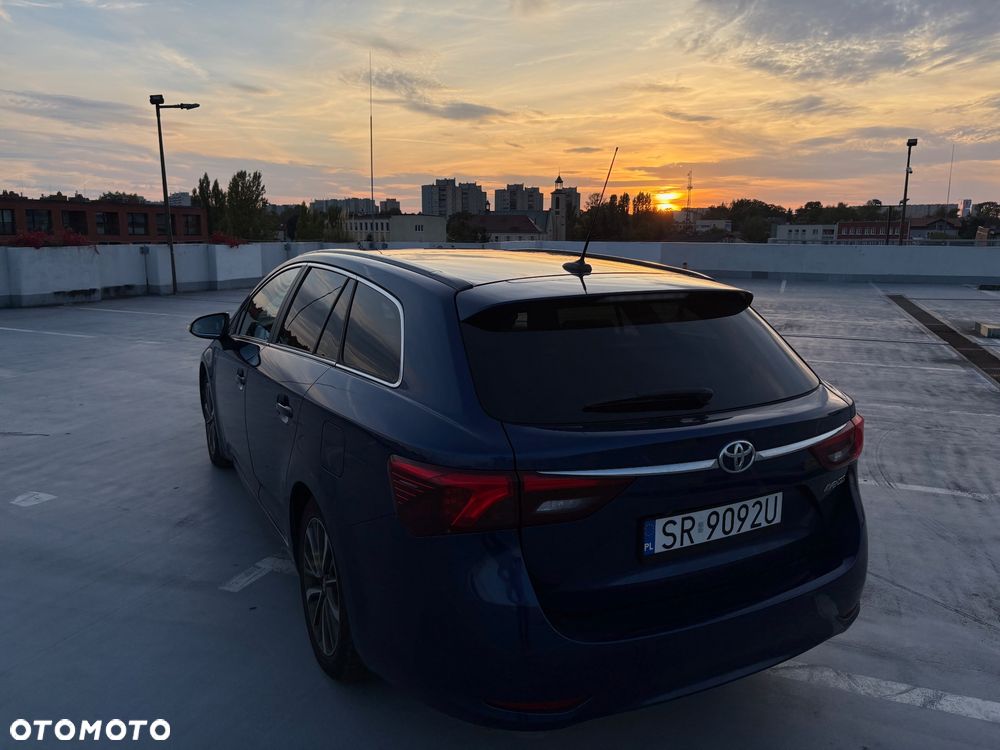Toyota Avensis 2.0 Prestige MS - 34