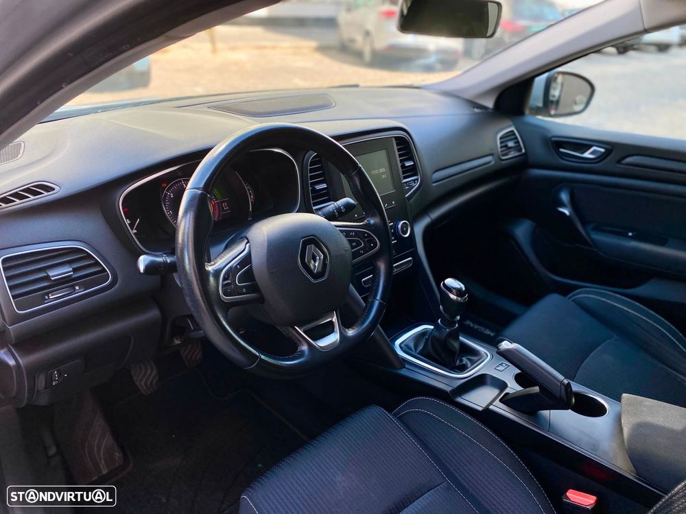 Renault Mégane Sport Tourer 1.5 dCi Comfort SS - 13