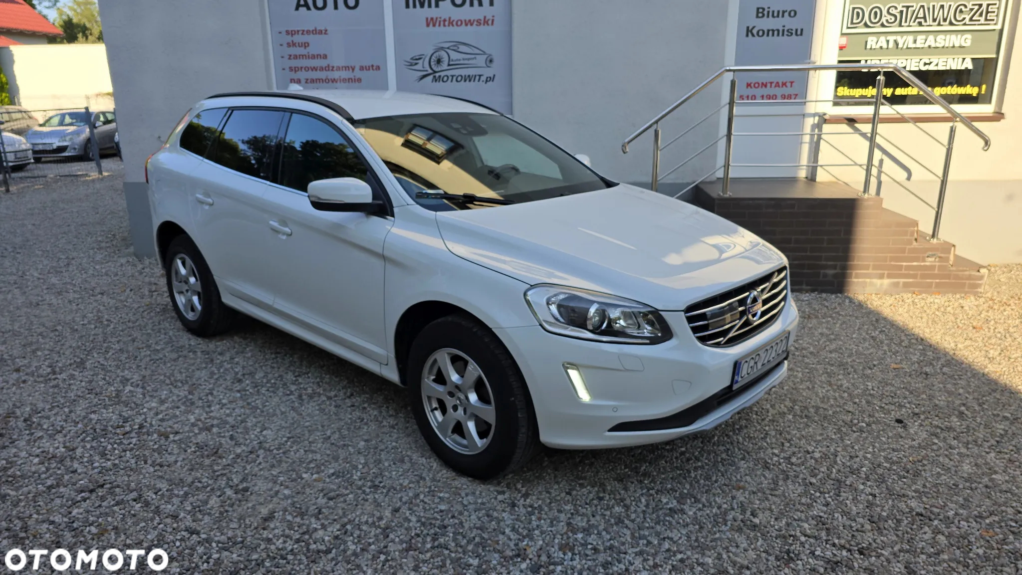 Volvo XC 60 D4 Momentum Pro - 10