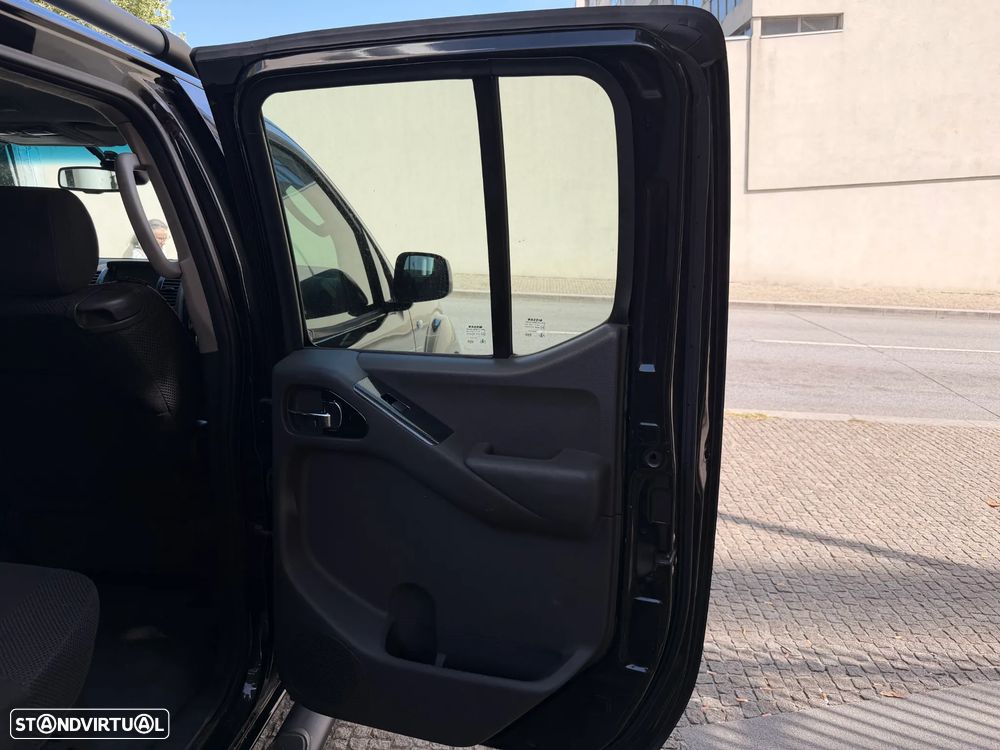 Nissan Navara 2.5 dCi CD SE - 19