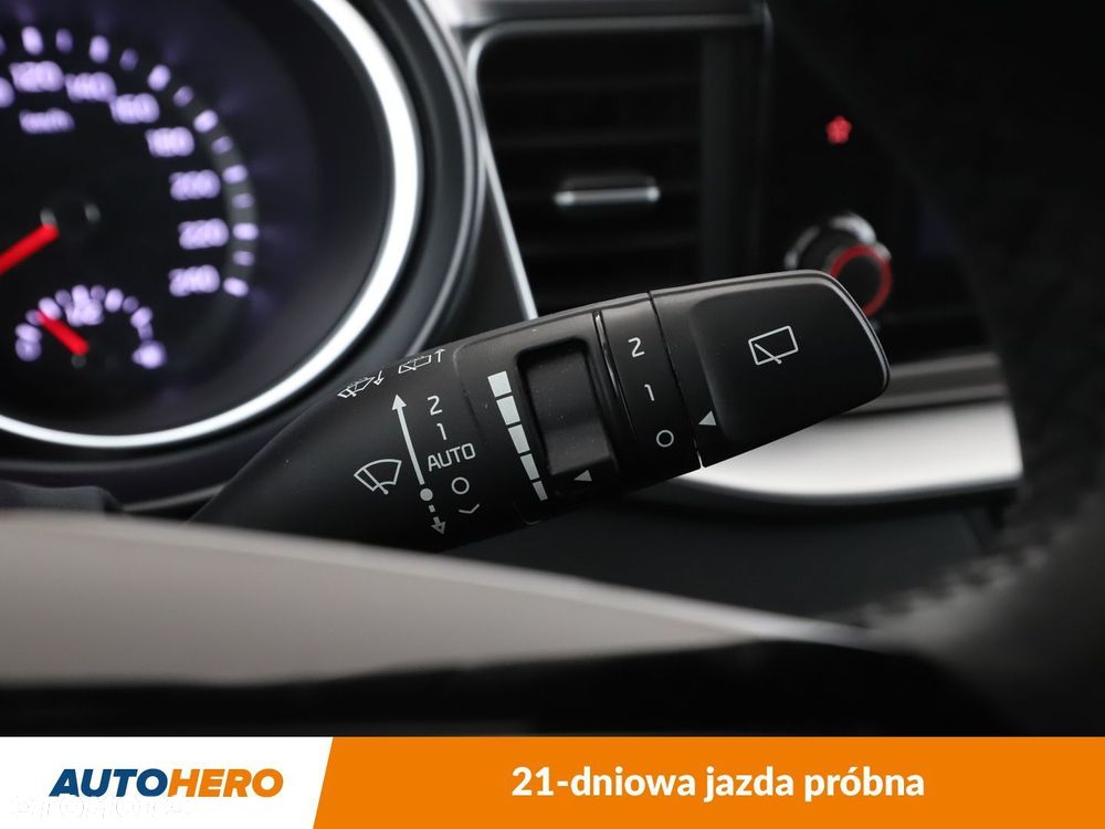 Kia XCeed 1.5 T-GDI M - 28
