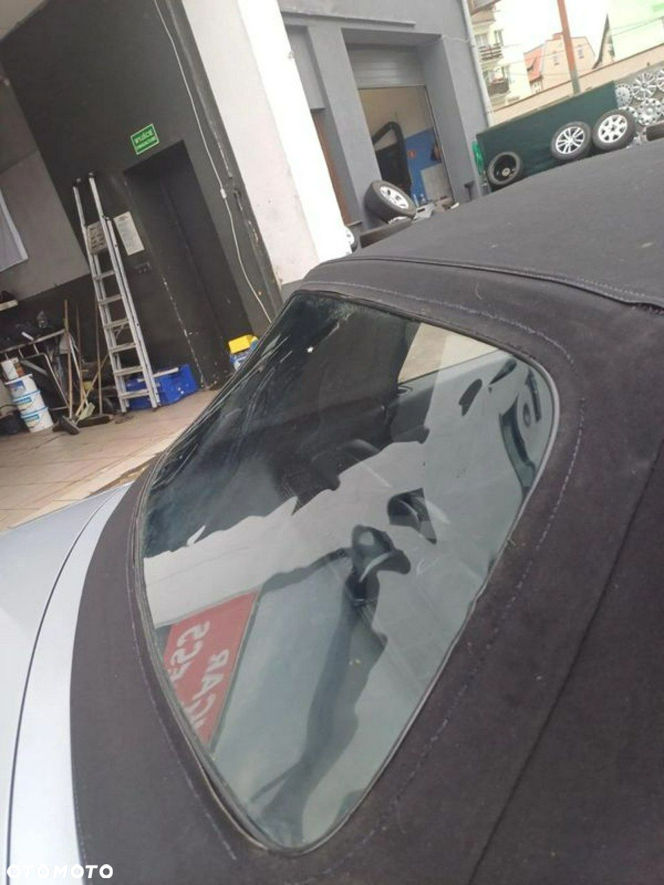 BMW Seria 3 318i Cabriolet - 28