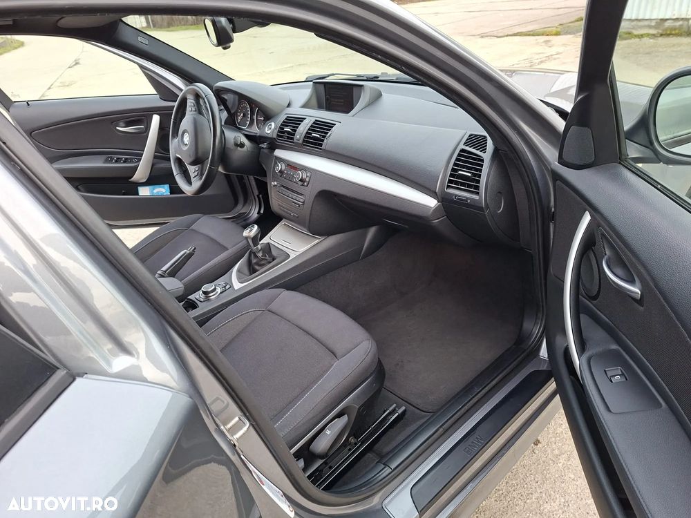BMW Seria 1 120d - 12