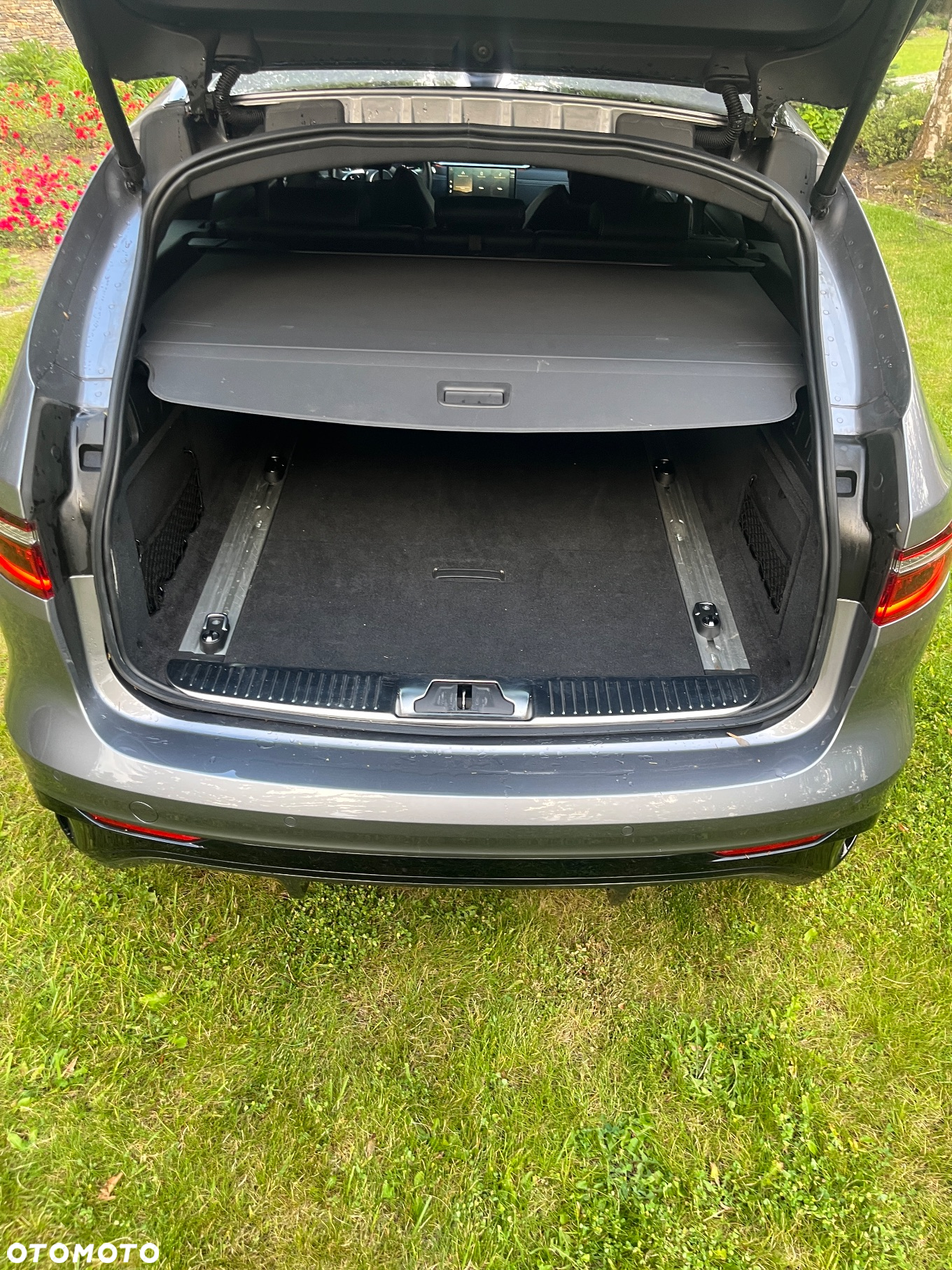 Jaguar XF D200 AWD Sportbrake R-Dynamic SE - 21