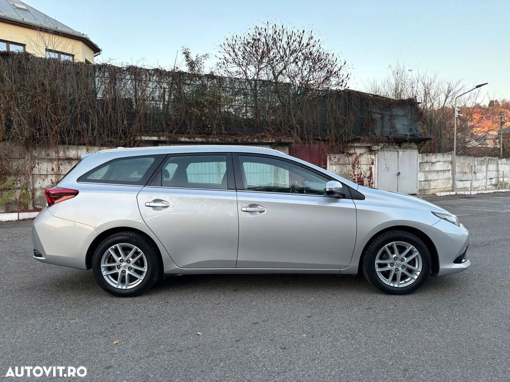 Toyota Auris 1.2 Turbo Touring Sports Team Deutschland - 3