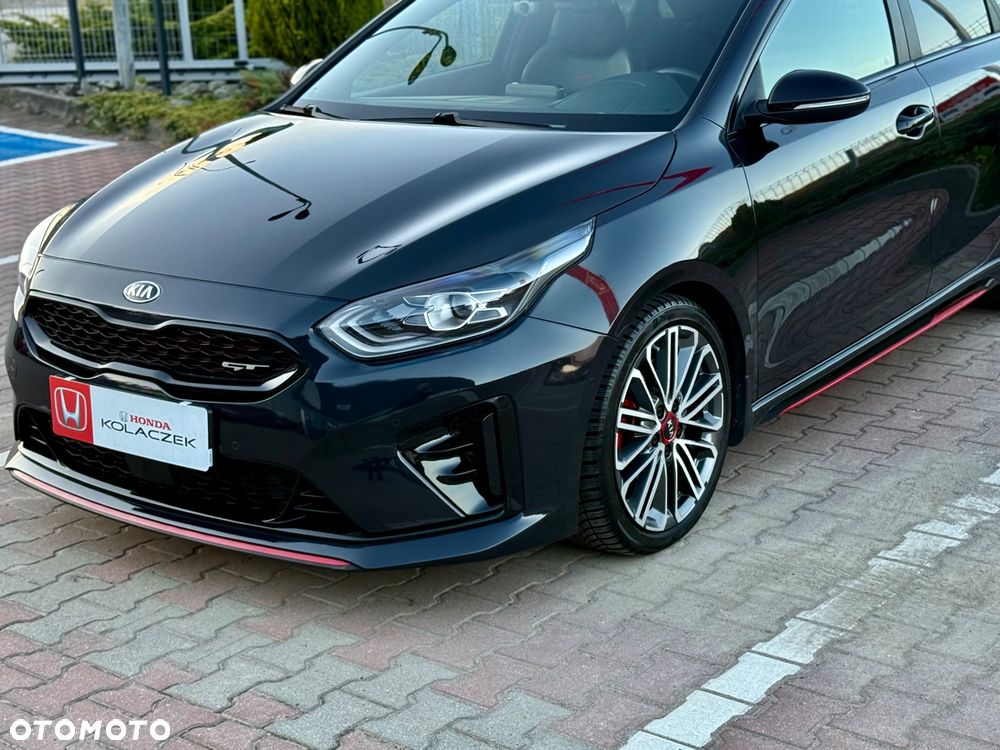 Kia Ceed - 16