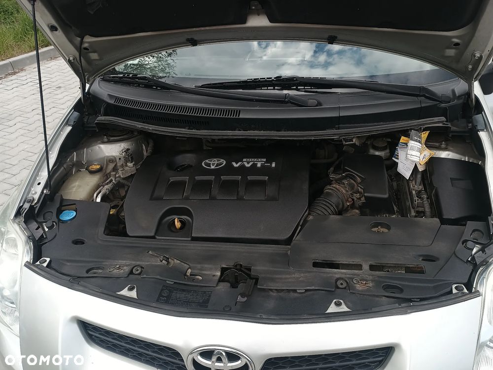 Toyota Auris 1.6 VVT-i Sol - 11