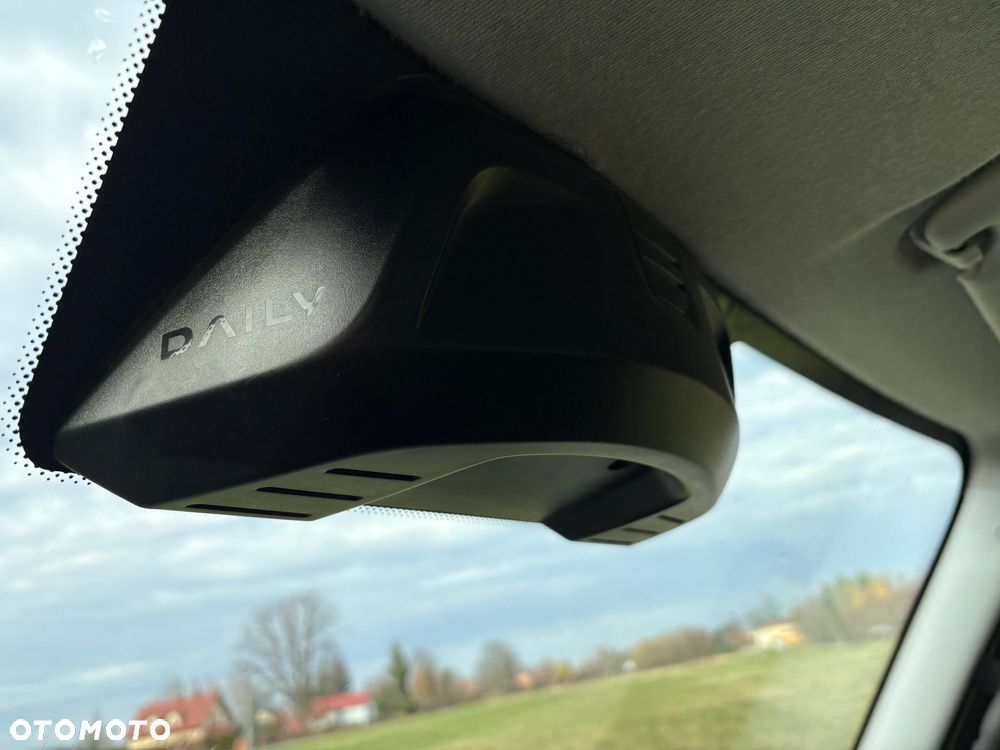 Iveco DAILY 70C17/Wywrot na 3strony/DMC 7000Kg/Żuraw/Klima/Super stan - 27