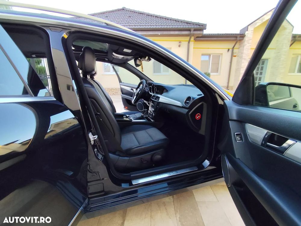 Mercedes-Benz C - 11