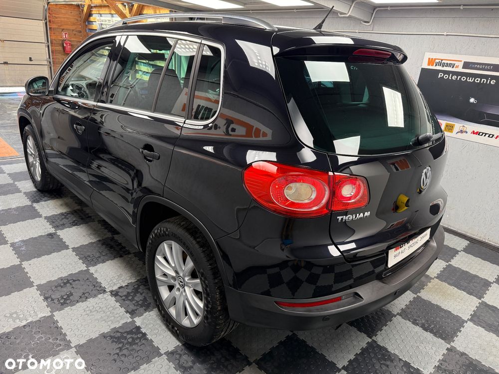 Volkswagen Tiguan - 24