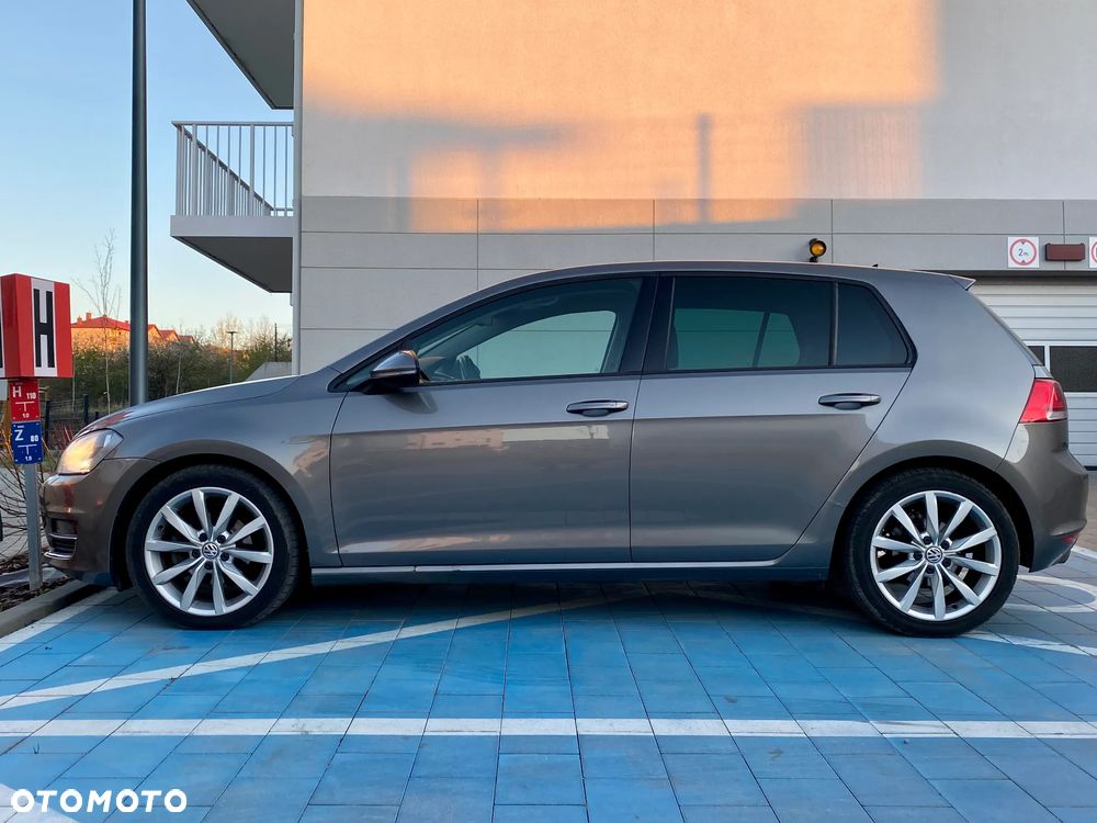 Volkswagen Golf 1.6 TDI DPF BlueMotion Technology Comfortline - 8