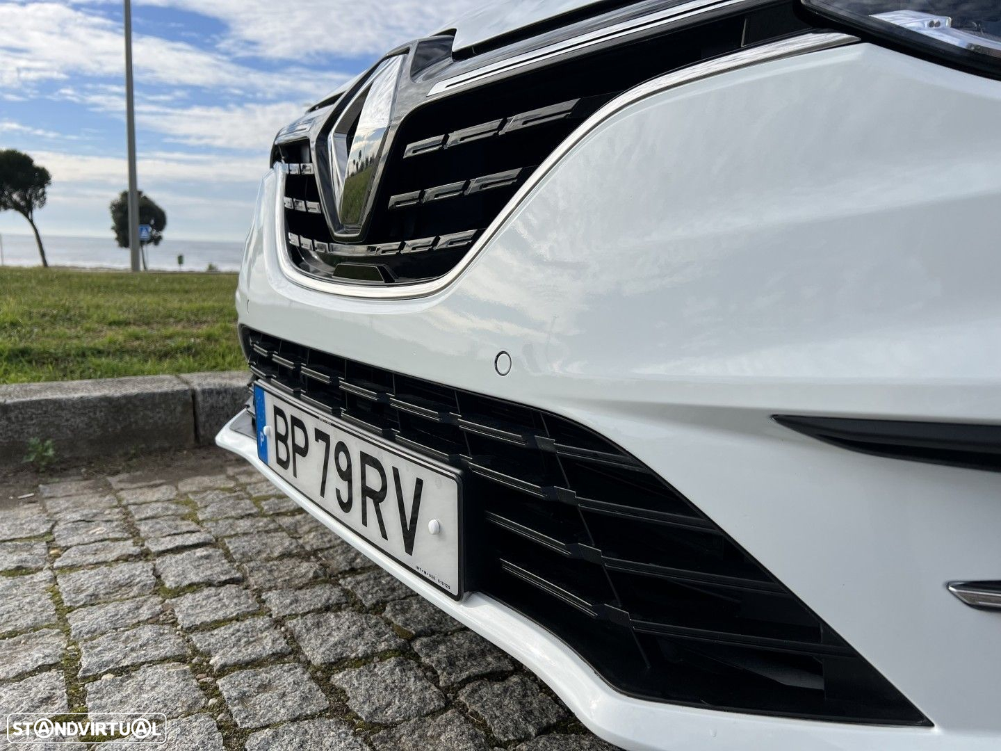 Renault Mégane BLUE dCi 115 BUSINESS EDITION - 4