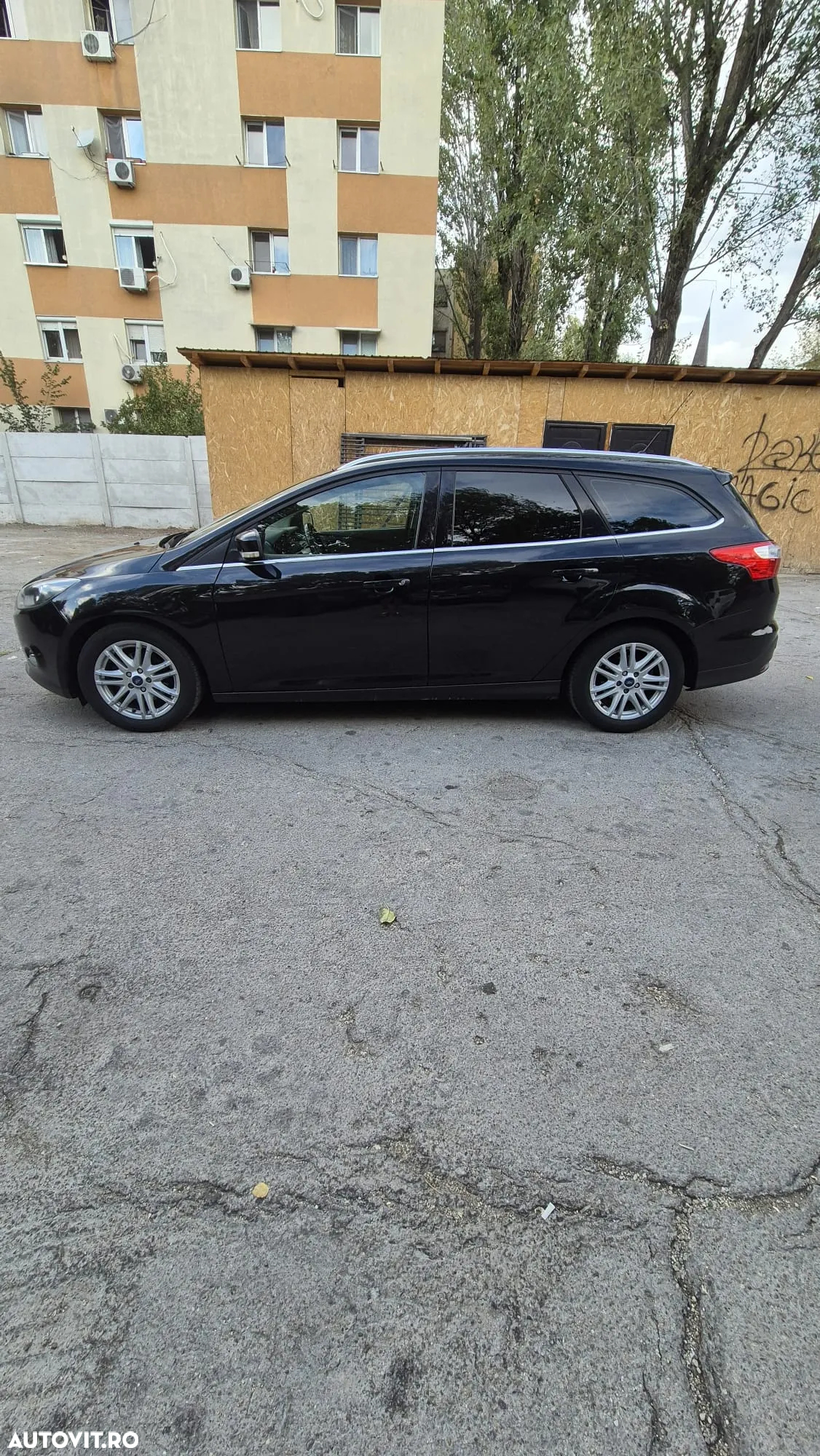 Ford Focus Turnier 1.0 EcoBoost Start-Stopp-System ST-Line - 4