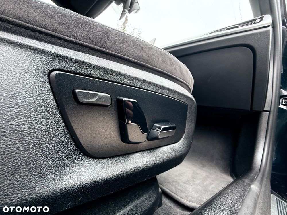 BMW Seria 5 520d xDrive M Sport sport - 9