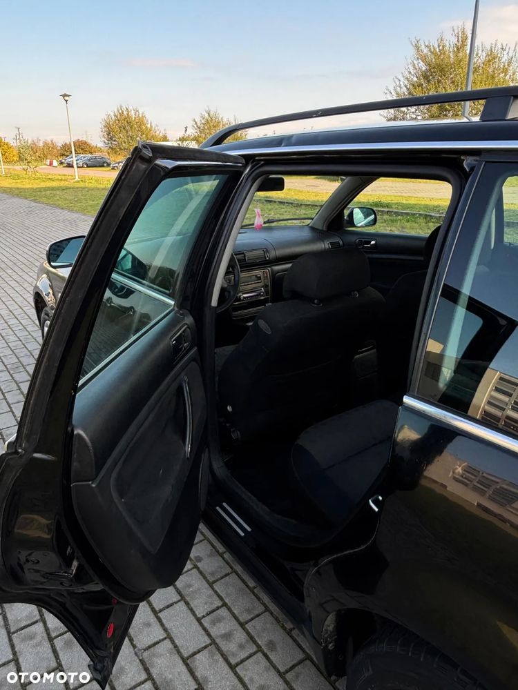 Volkswagen Passat 1.9 TDI Basis - 10