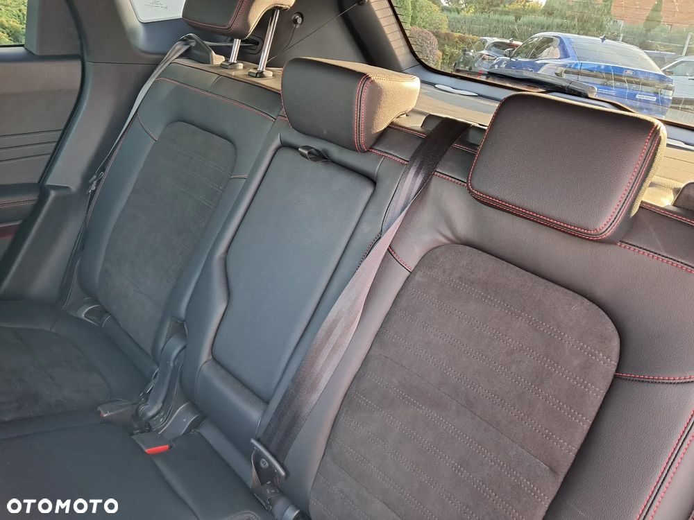 Ford Kuga 2.5 FHEV AWD ST-Line X - 29