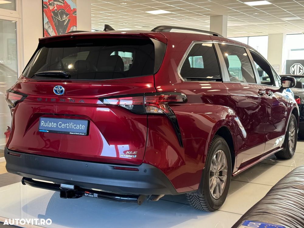 Toyota Sienna - 7