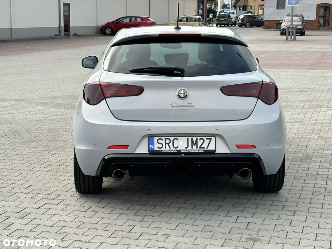 Alfa Romeo Giulietta 2.0 JTDM Distinctive - 10