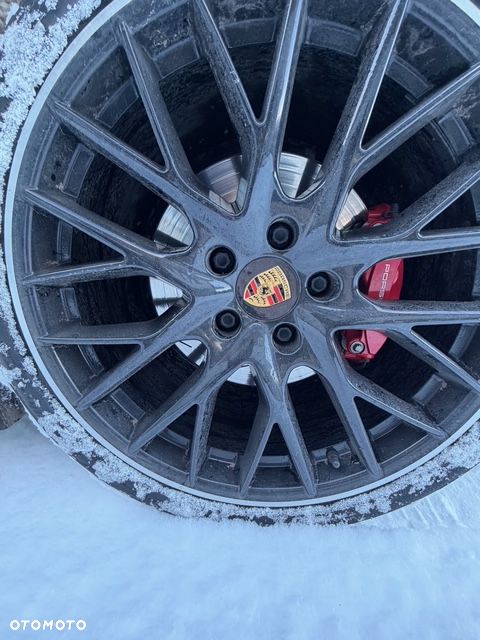 Porsche Panamera GTS - 18