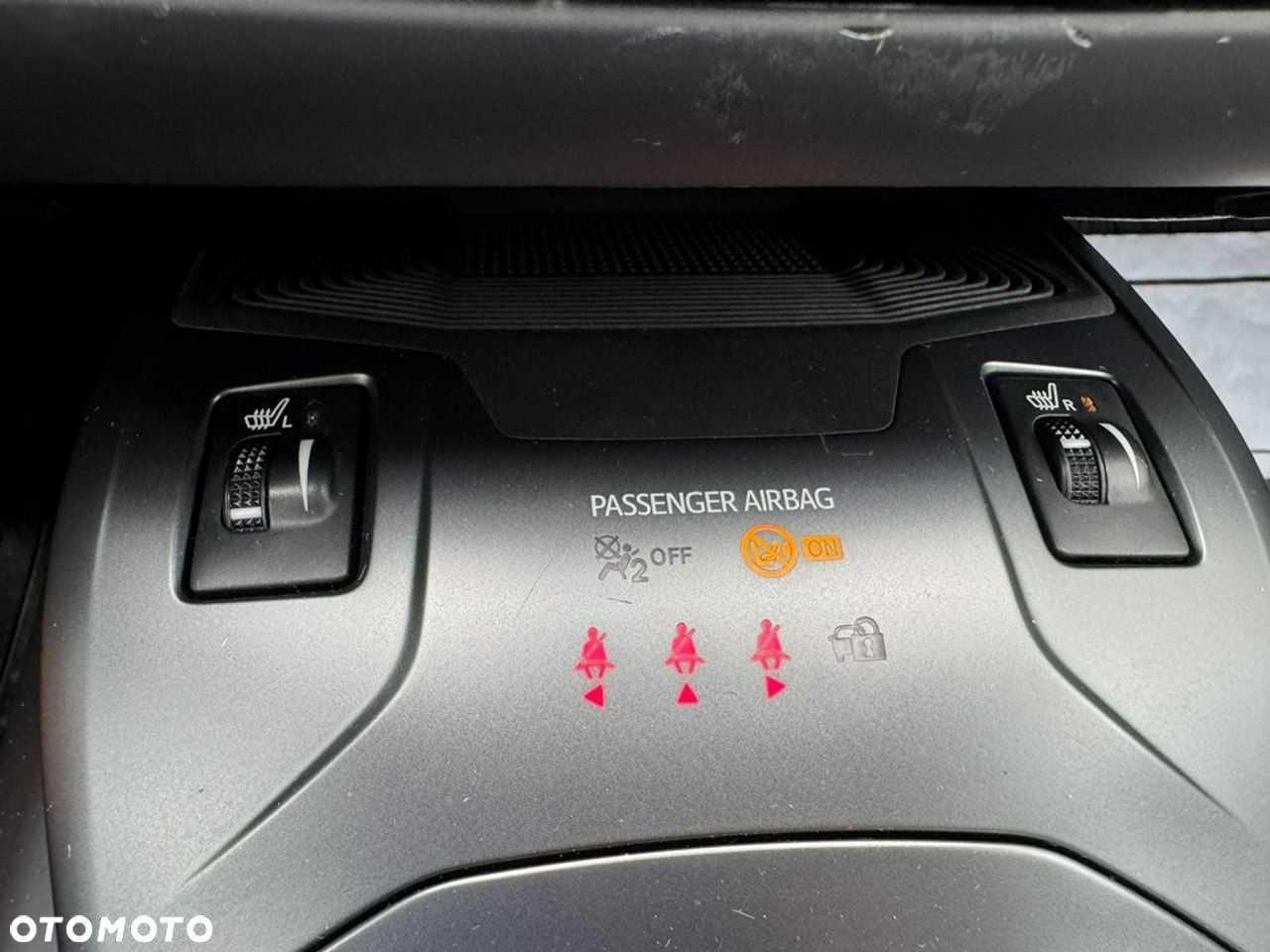Toyota Avensis - 11