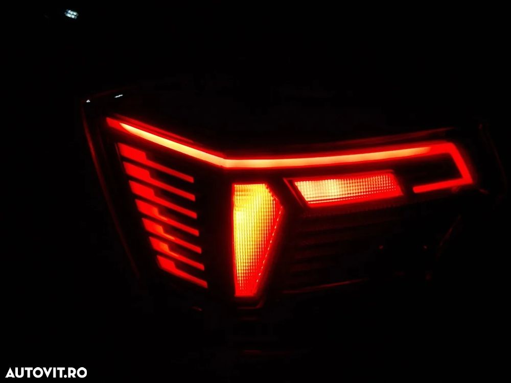 Volkswagen Polo 2.0 TSI DSG GTI - 8