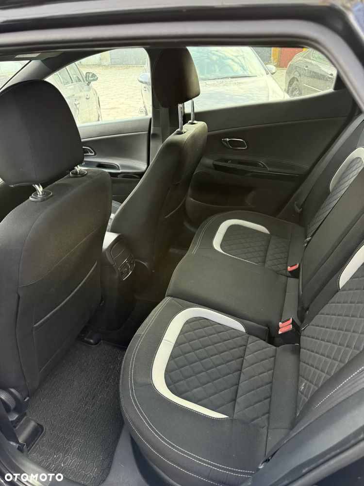 Kia Ceed 1.6 CRDi GT Line DCT - 11