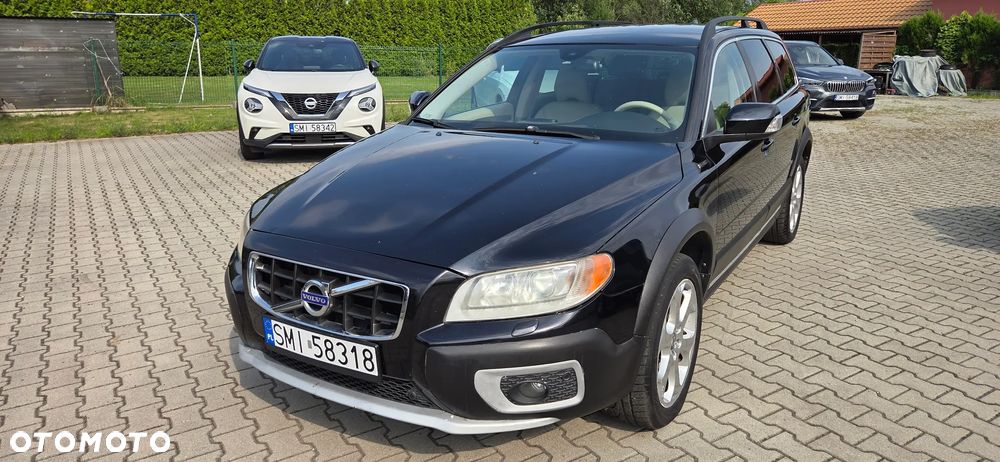 Volvo XC 70 D5 AWD Momentum - 9
