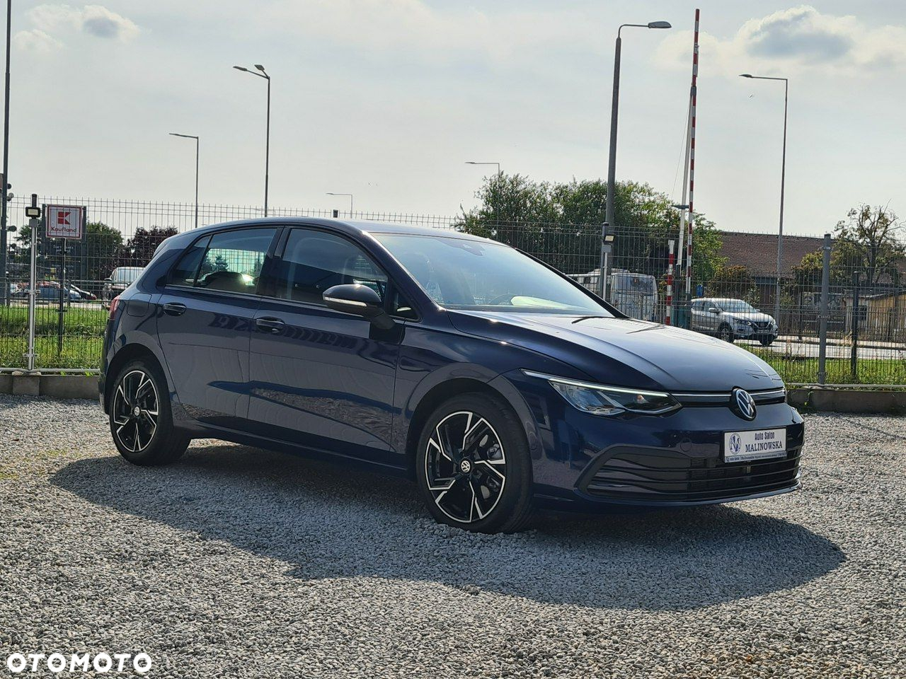 Volkswagen Golf - 8