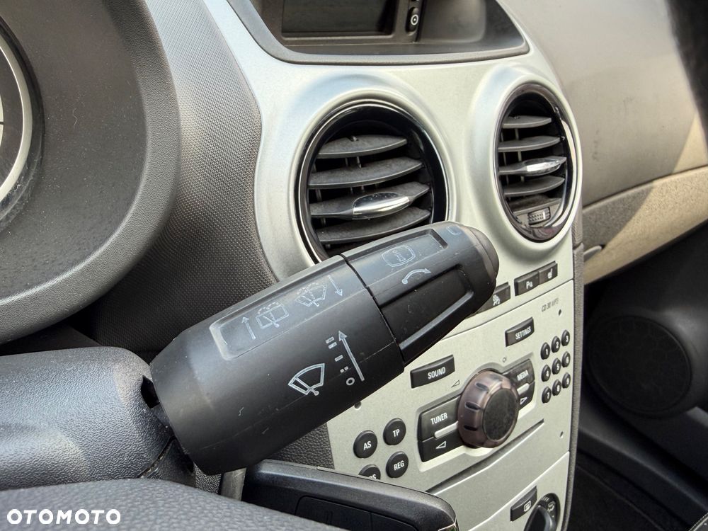 Opel Corsa 1.4 16V Sport - 9