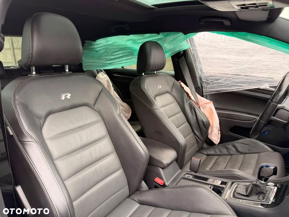 Volkswagen Golf R 4Motion BlueMotion Technology DSG - 21