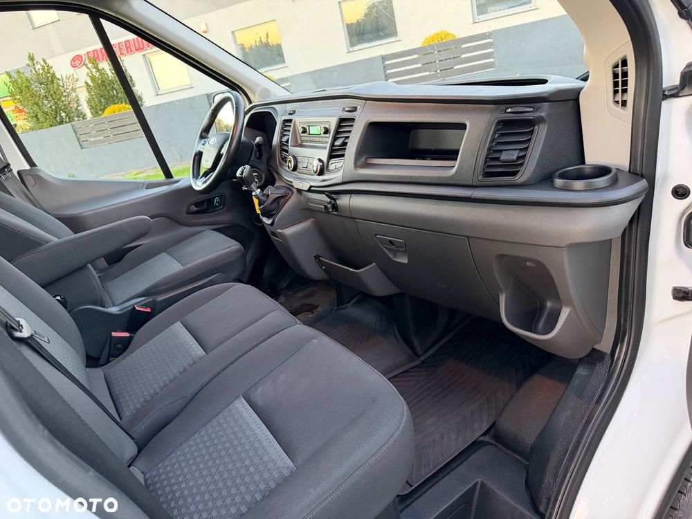 Ford Transit - 18