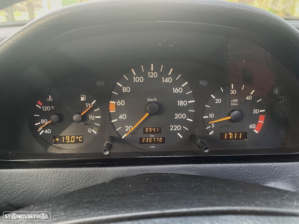 Mercedes-Benz C 220 D Elegance - 7