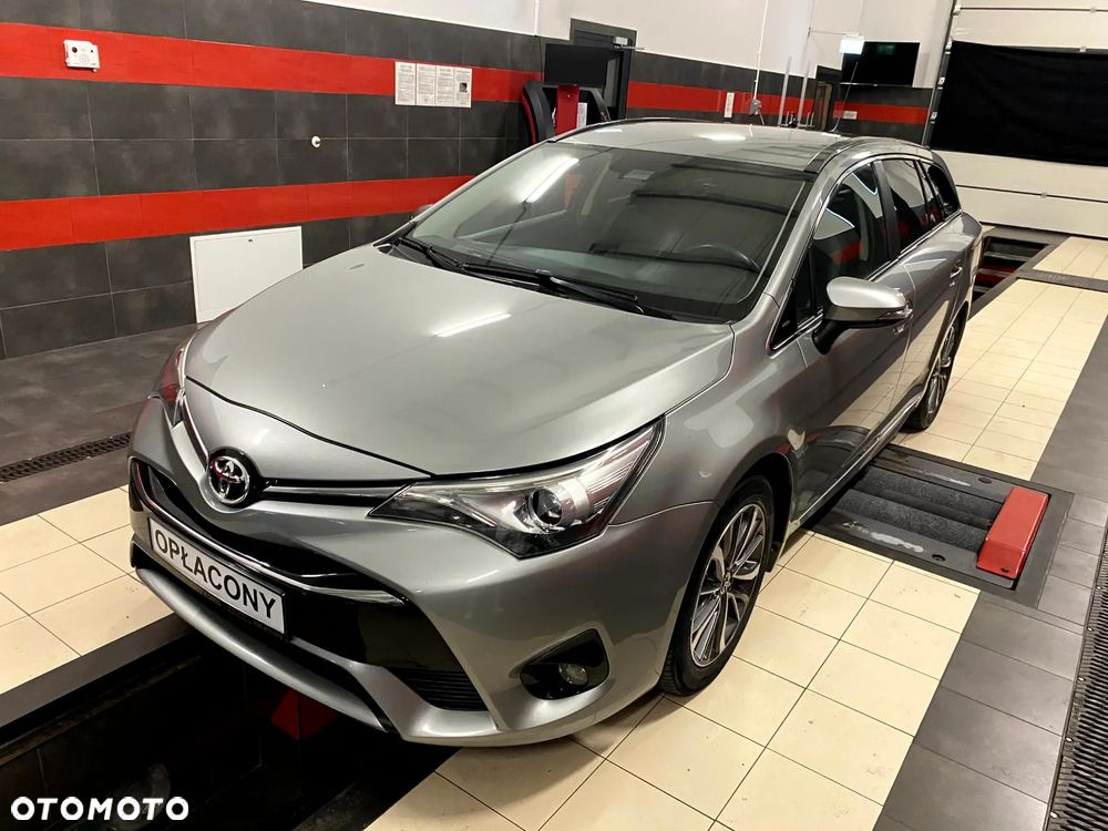 Toyota Avensis Touring Sports 1.8 Executive - 2