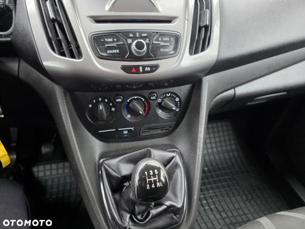 Ford Transit Connect - 17