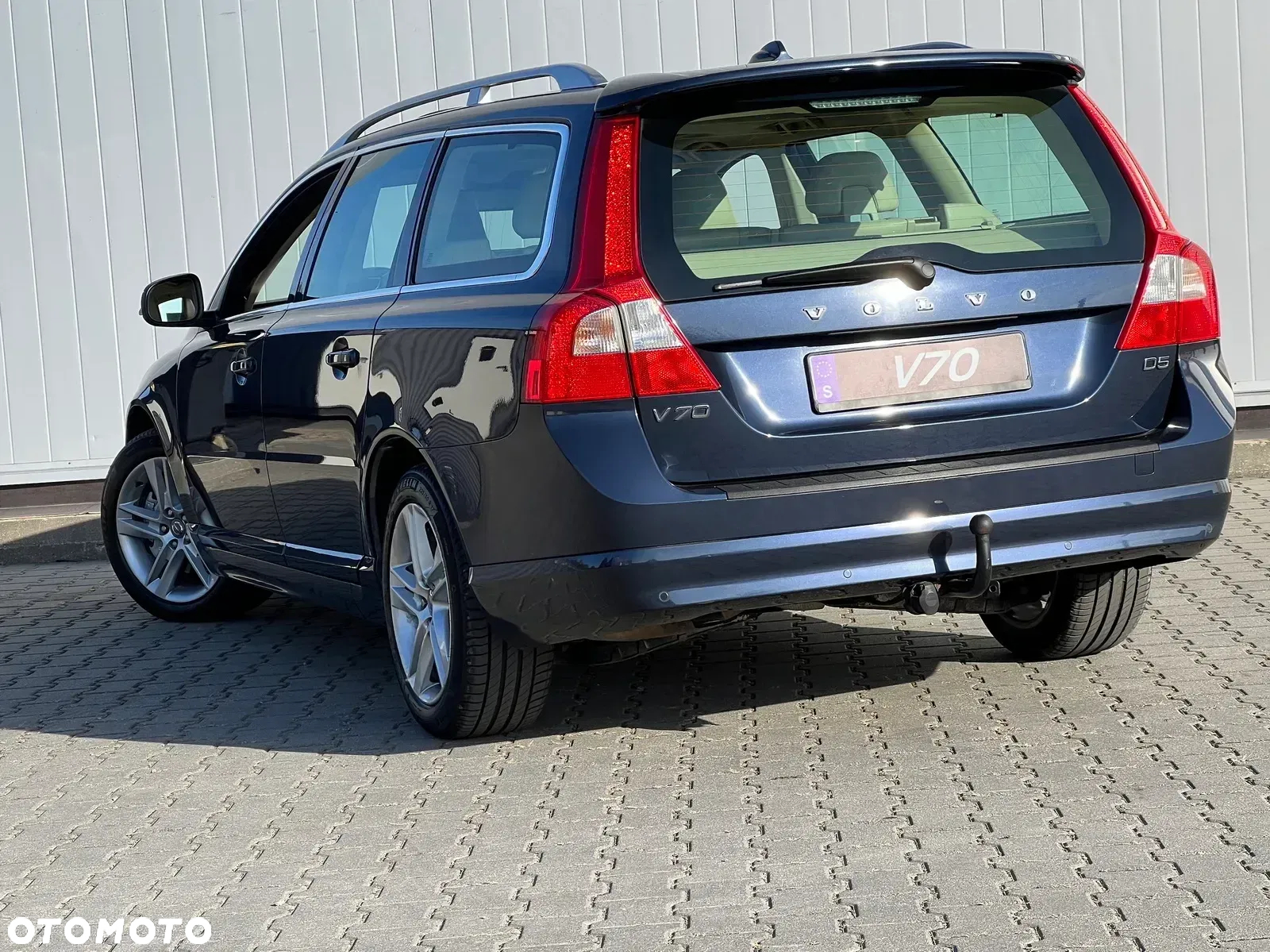 Volvo V70 D5 Summum - 8
