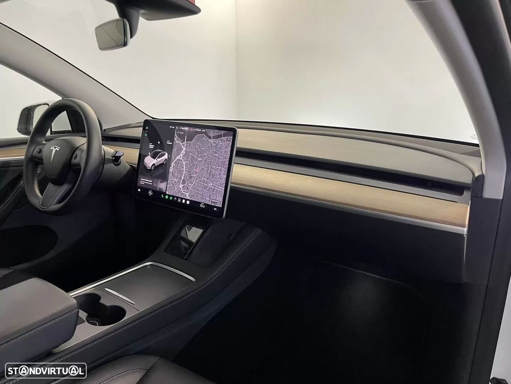 Tesla Model Y Long Range Tração Integral - 17