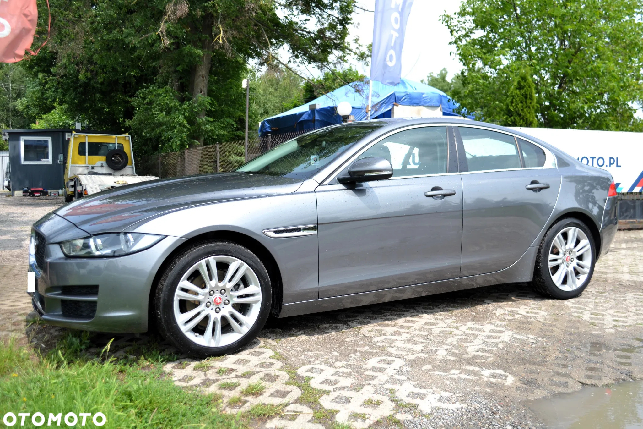 Jaguar XE 20d Prestige - 2