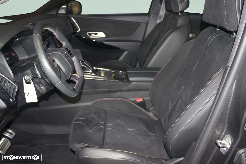 DS DS7 4x4 300 Performance Line + - 17