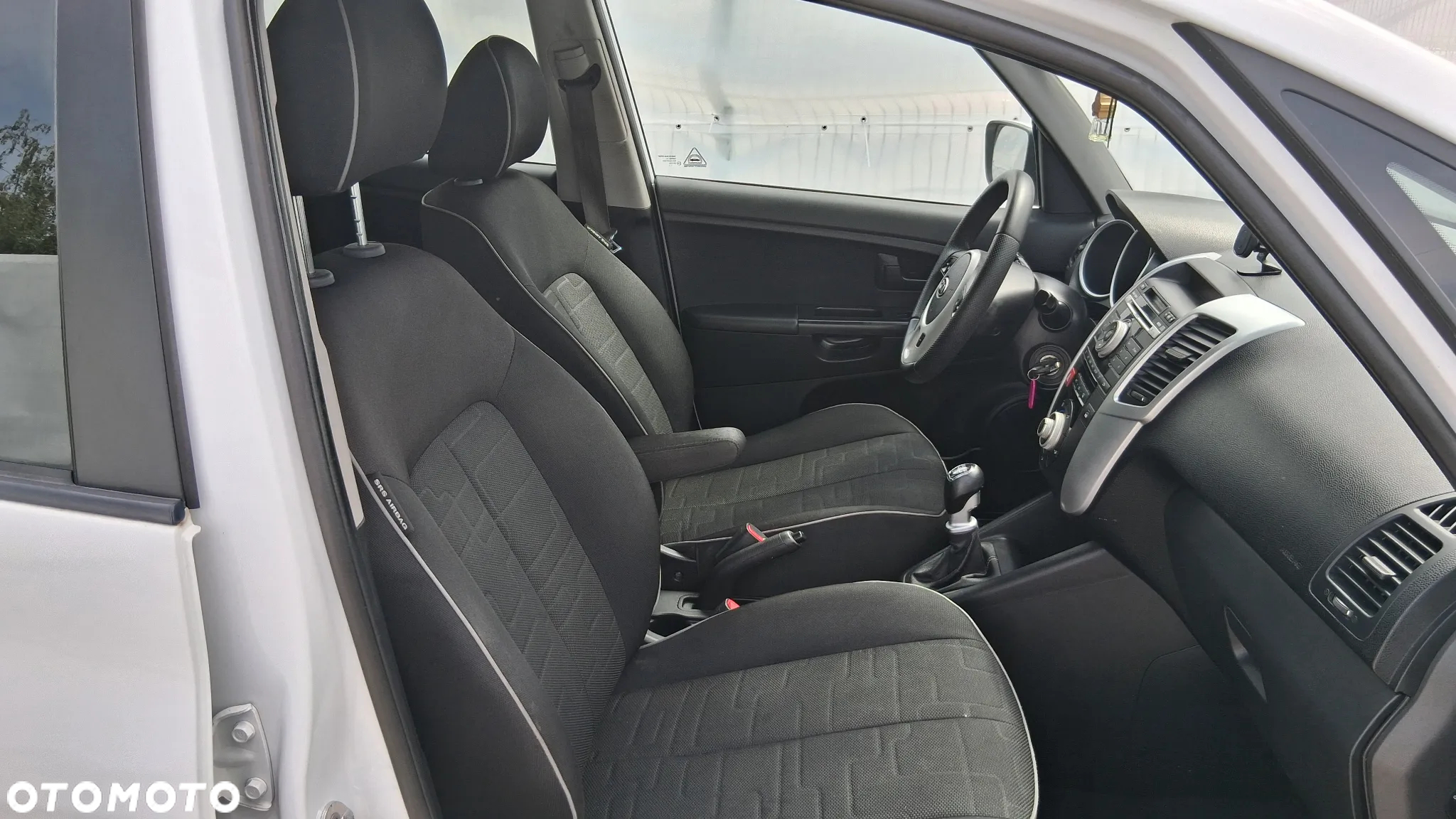 Kia Venga 1.4 CVVT Edition 7 - 14