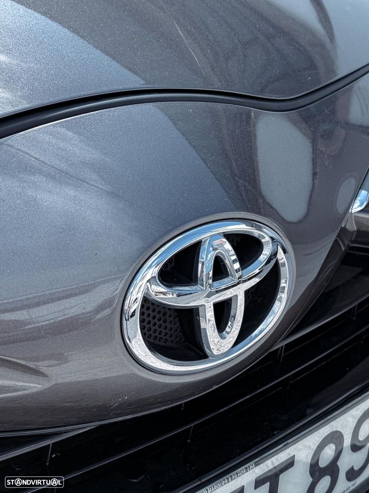 Toyota Yaris 1.0 VVT-i Exclusive - 4