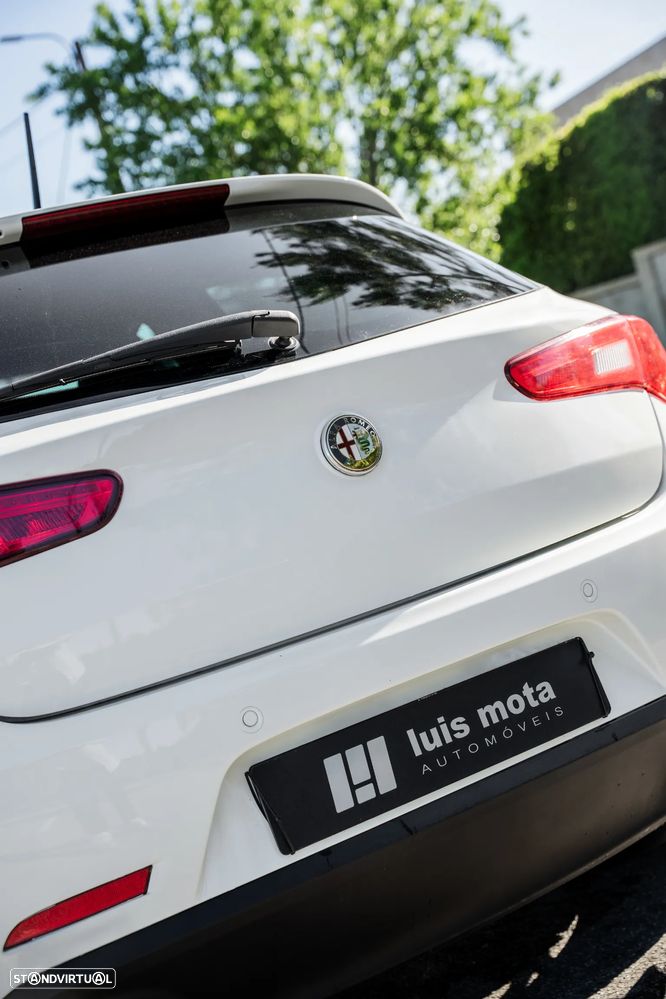 Alfa Romeo Giulietta 2.0 JTDM Distinctive - 13