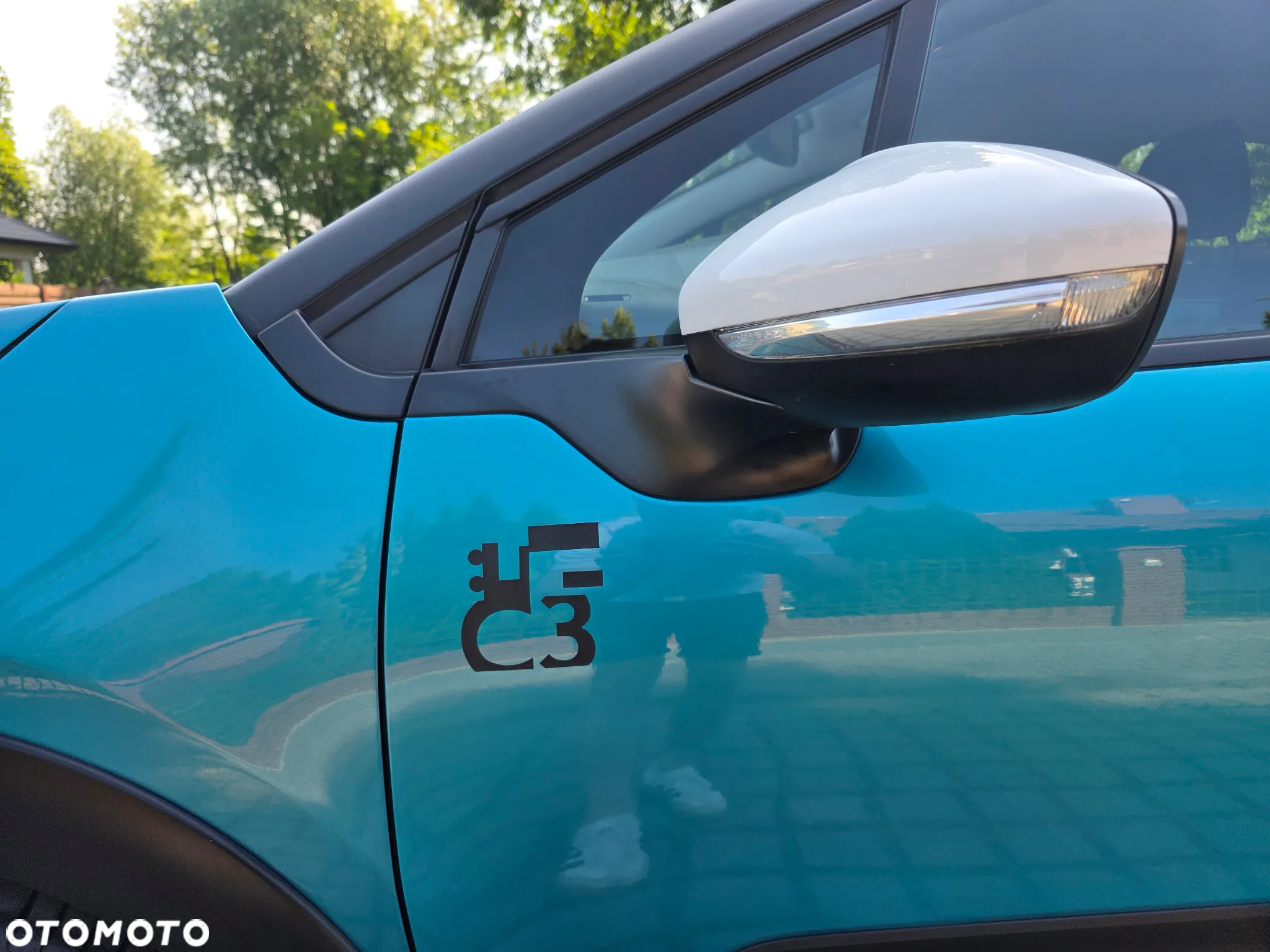 Citroën C3 1.2 PureTech Shine EAT6 - 10