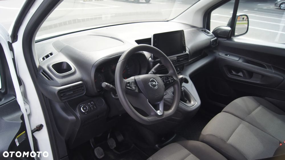 Opel COMBO - 20