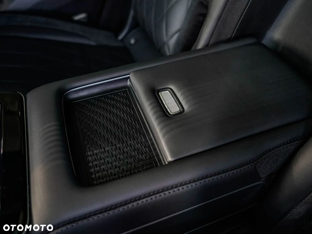 Mercedes-Benz GLS AMG 63 4-Matic+ - 37