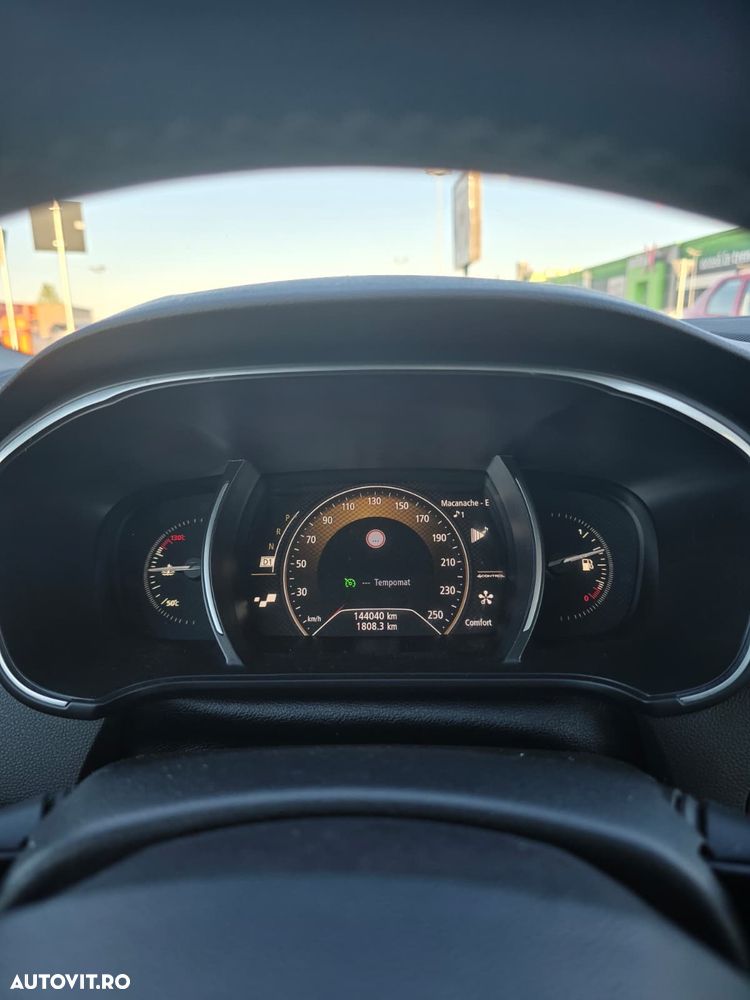 Renault Megane - 9
