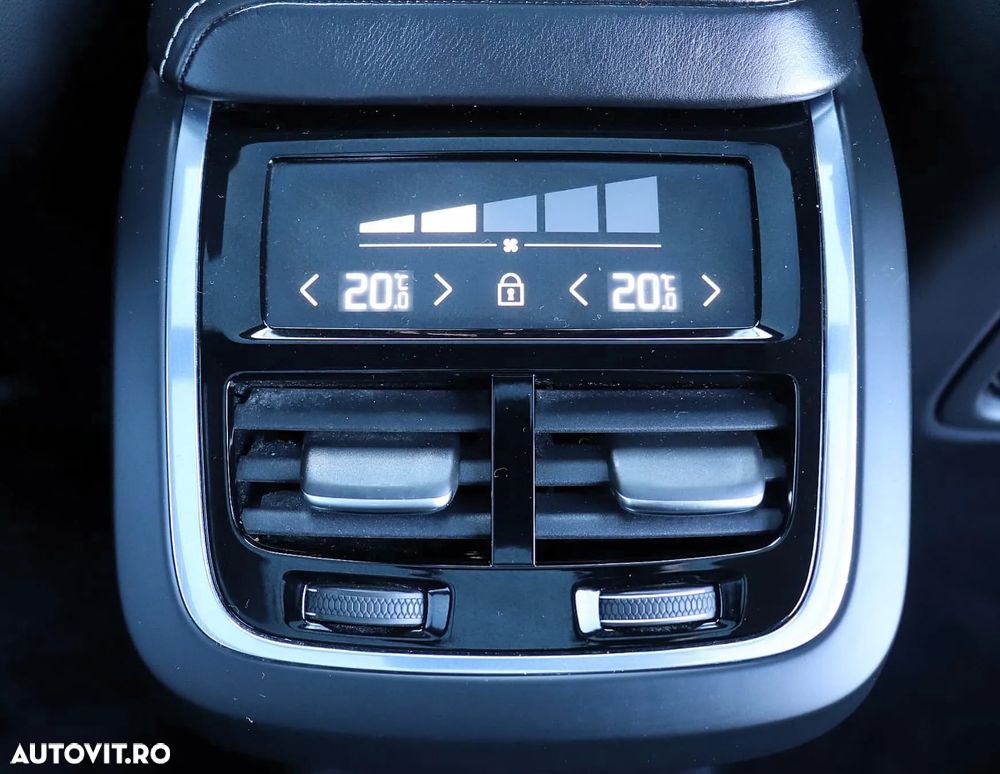 Volvo XC 60 D5 AWD Geartronic Inscription - 21